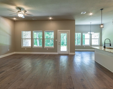122 Private Road 6305 - Photo Thumbnail 2