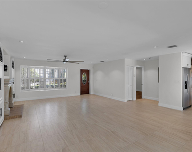 2401 Ne 47th Street - Photo Thumbnail 11