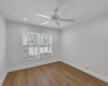 2401 Ne 47th Street - Photo Thumbnail 25