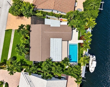 2401 Ne 47th Street - Photo Thumbnail 36