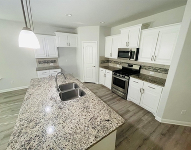 9109 Stormcrow Drive - Photo Thumbnail 13