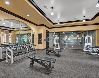 7940 N Nob Hill Road - Photo Thumbnail 34