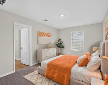 1817 Teton River Drive - Photo Thumbnail 14