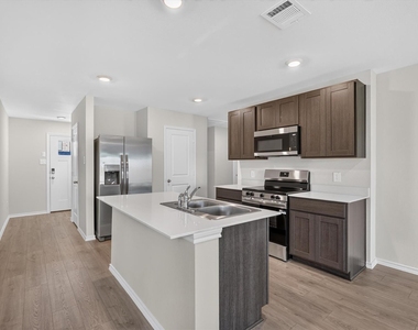 1817 Teton River Drive - Photo Thumbnail 8