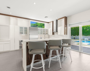 1254 Nw 102nd Way - Photo Thumbnail 13