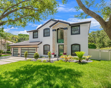 1254 Nw 102nd Way - Photo Thumbnail 3