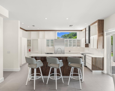 1254 Nw 102nd Way - Photo Thumbnail 14