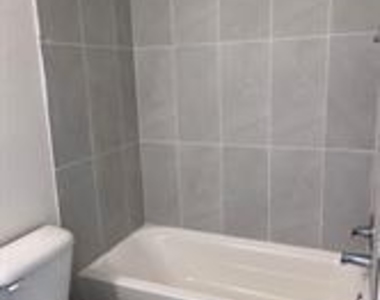 802 S 5th Street - Photo Thumbnail 3