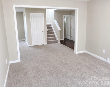 6126 Patric Alan Court - Photo Thumbnail 7