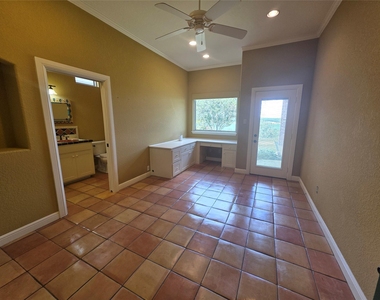 4204 Bluff View Drive - Photo Thumbnail 14