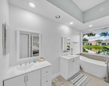 7693 Rockford Road - Photo Thumbnail 14