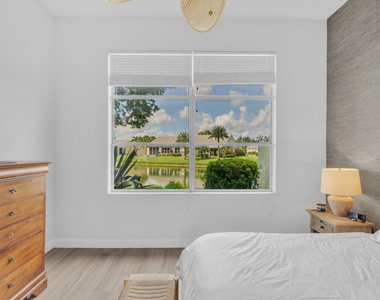 7693 Rockford Road - Photo Thumbnail 10