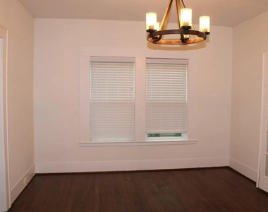 5632 Willis Avenue - Photo Thumbnail 16
