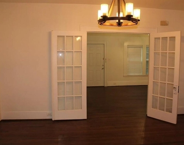 5632 Willis Avenue - Photo Thumbnail 17
