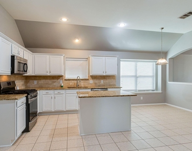5113 Bear Valley Drive - Photo Thumbnail 13