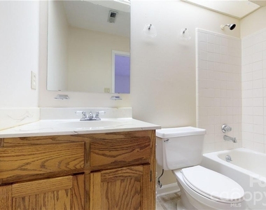 5622 Amity Springs Drive - Photo Thumbnail 16