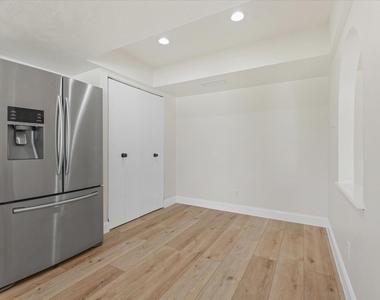 3022 Ravine Trail - Photo Thumbnail 10