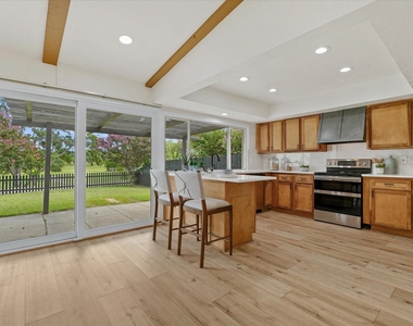 3022 Ravine Trail - Photo Thumbnail 6