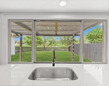3022 Ravine Trail - Photo Thumbnail 9
