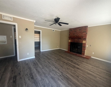 510 S Jefferson Drive - Photo Thumbnail 2