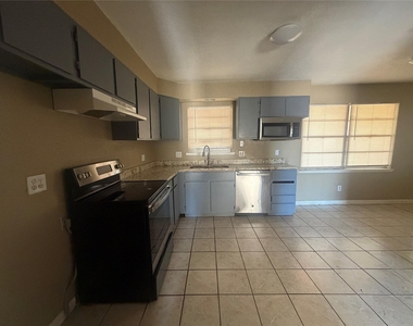 510 S Jefferson Drive - Photo Thumbnail 4
