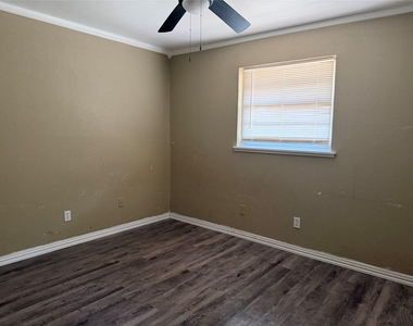 510 S Jefferson Drive - Photo Thumbnail 7