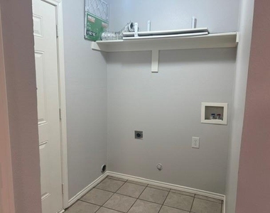 703 Mill Street - Photo Thumbnail 10