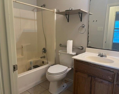 703 Mill Street - Photo Thumbnail 9