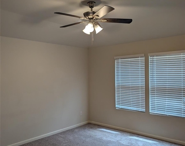 504 Jameson Street - Photo Thumbnail 9