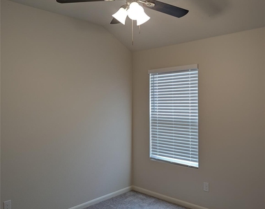 504 Jameson Street - Photo Thumbnail 11