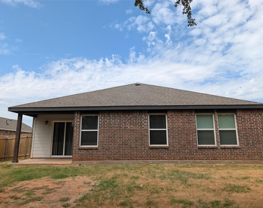 504 Jameson Street - Photo Thumbnail 20