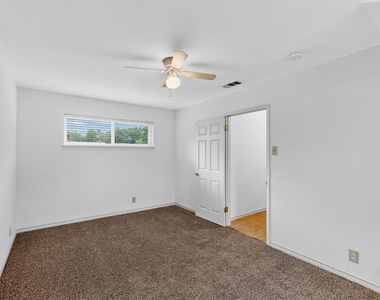 2927 Selma Lane - Photo Thumbnail 22