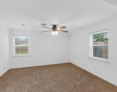 2927 Selma Lane - Photo Thumbnail 25