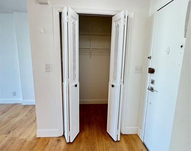 5200 N Ocean Boulevard - Photo Thumbnail 8