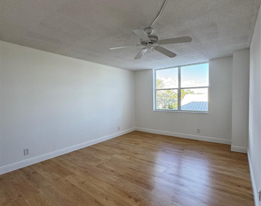 5200 N Ocean Boulevard - Photo Thumbnail 22
