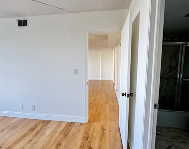 5200 N Ocean Boulevard - Photo Thumbnail 29