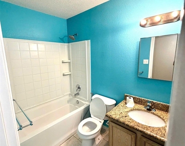 1108 Conner Court - Photo Thumbnail 10