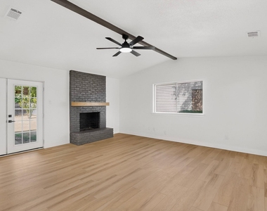 11231 Pelican Drive - Photo Thumbnail 5