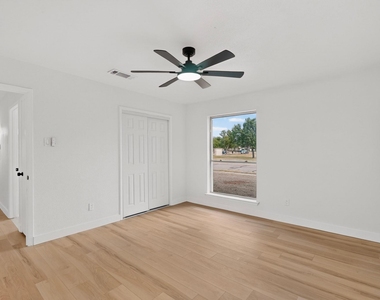11231 Pelican Drive - Photo Thumbnail 18