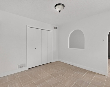2938 Churchill Way - Photo Thumbnail 10