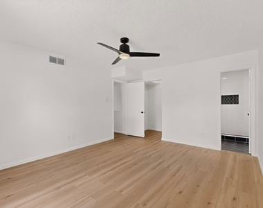 2938 Churchill Way - Photo Thumbnail 15