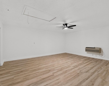 2938 Churchill Way - Photo Thumbnail 24