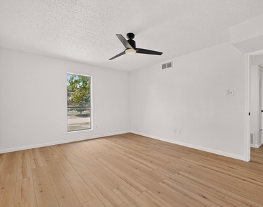 2938 Churchill Way - Photo Thumbnail 14