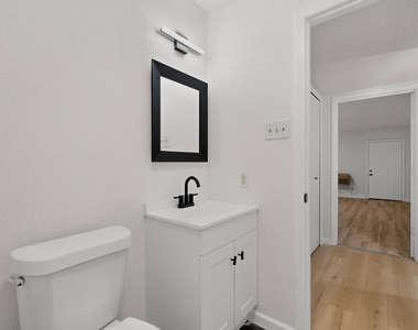 2938 Churchill Way - Photo Thumbnail 18