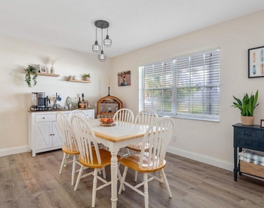 2455 Ne 51st Street - Photo Thumbnail 9