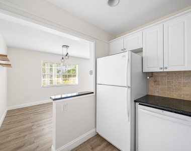 2455 Ne 51st Street - Photo Thumbnail 1