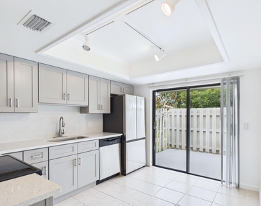 431 Jupiter Lakes Boulevard - Photo Thumbnail 9