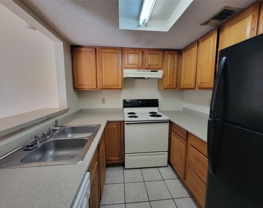 1324 Bluffview Drive - Photo Thumbnail 1