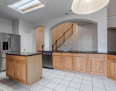7025 Michael Drive - Photo Thumbnail 5