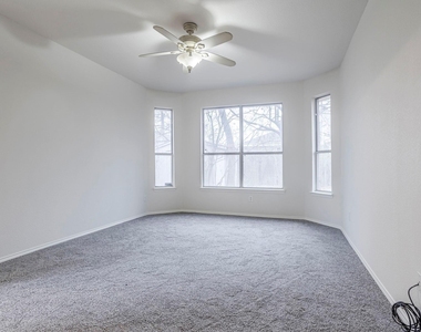 7025 Michael Drive - Photo Thumbnail 12